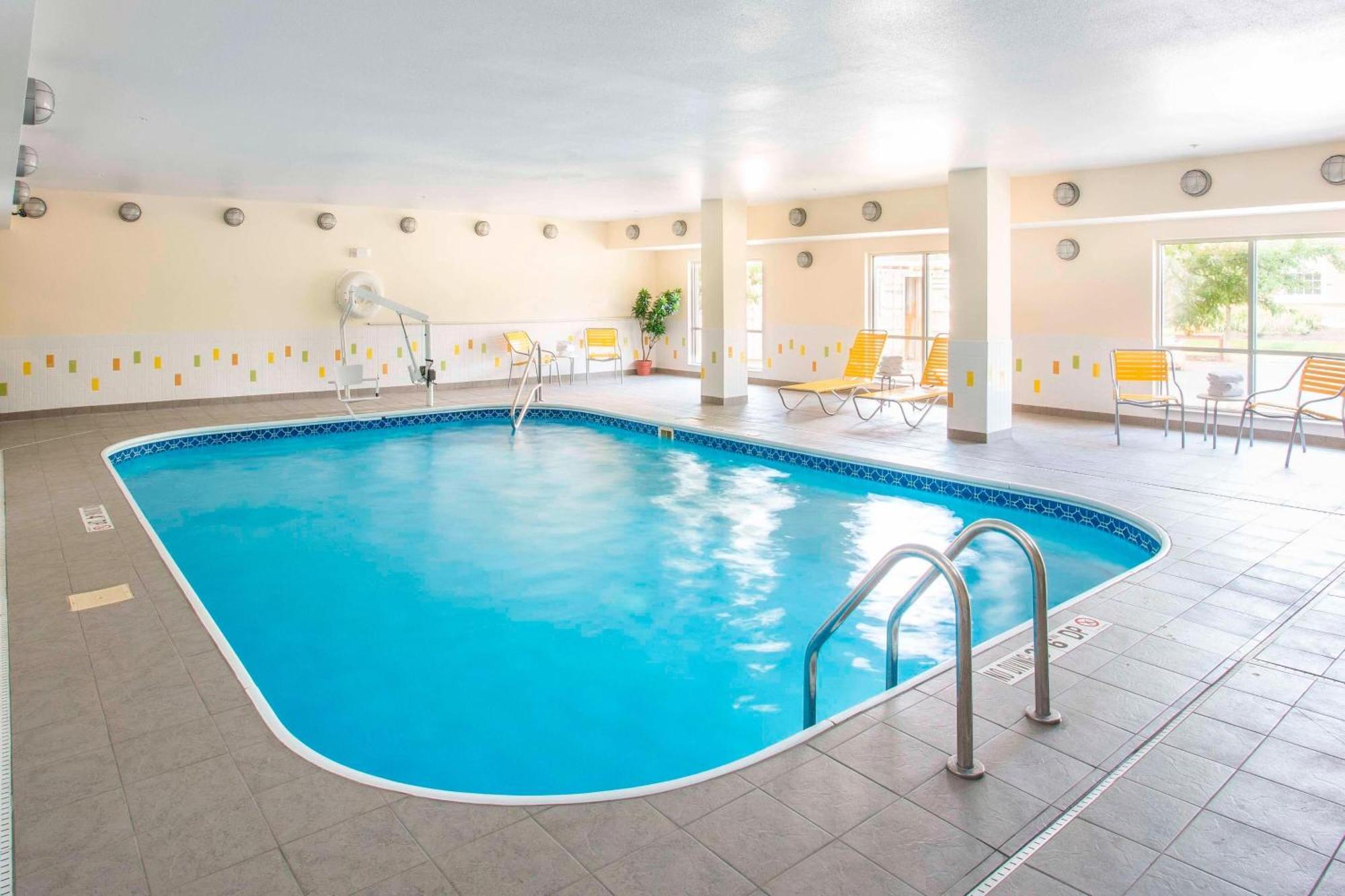 Fairfield Inn & Suites By Marriott Dayton South Bagian luar foto